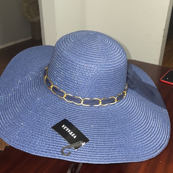 Beautiful blue hat 👒 summer vibes - Picture 2 of 4
